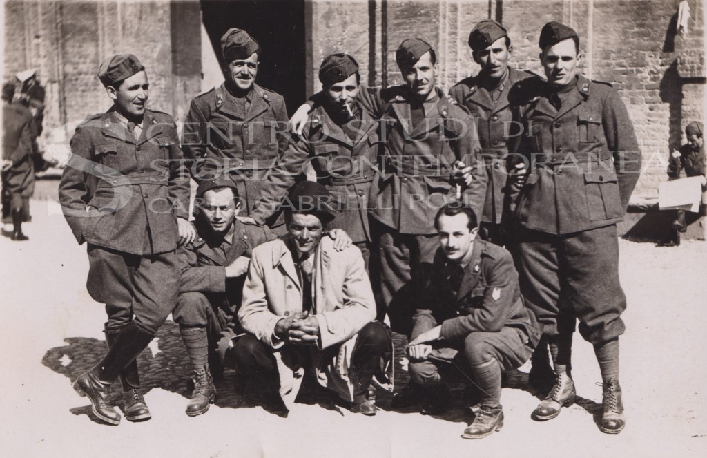 La vita di Fosco Tolomei dal 1934 al 1945 (l’esperienza militare, la prigionia e il rientro)- Fondo Davide Valenti&nbsp;Radici.